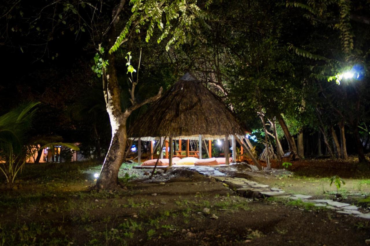 La Choza Playa Venao Hostel Ngoại thất bức ảnh